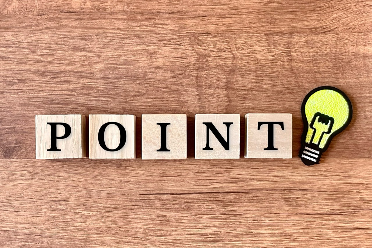 POINTの文字ブロックと電球